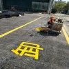 蘇州畫消防車道標(biāo)線要求，昆山廠區(qū)消防黃線價格太倉馬路畫線價格